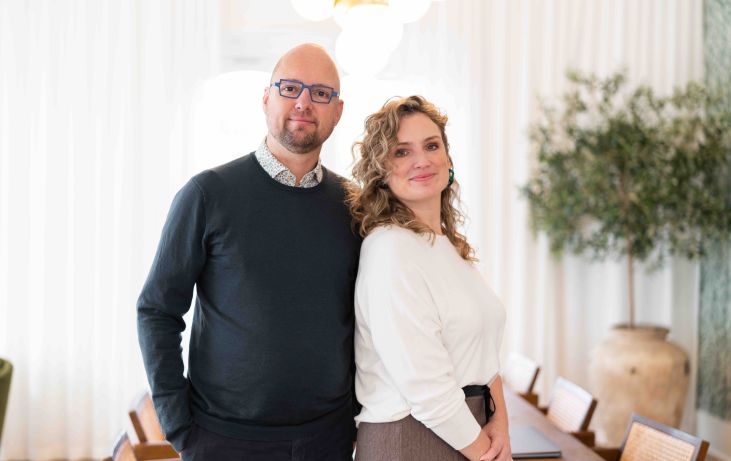 Onno Crasborn en Bianca van der Horst over gebarentaal en het Onze Taal-congres