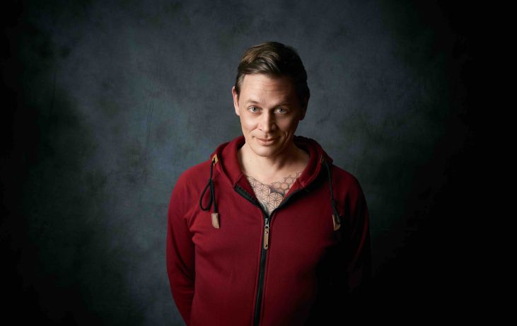 Justin Samgar over spoken word en het Onze Taal-congres